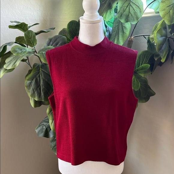 St. John Rich Burgundy Sleeveless Sweater - Picture 1 of 5